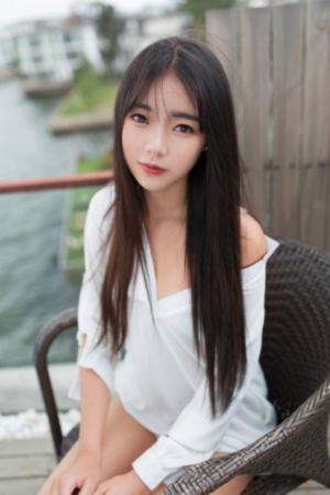 年轻的女教师2在线_1080P电影免费在线